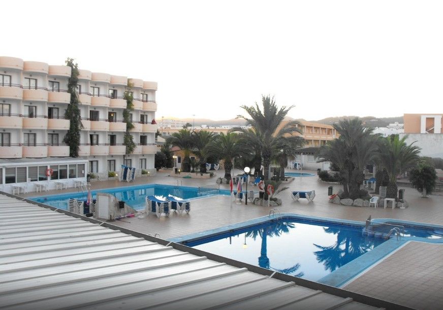 Coral Star Apartments Sant Josep de sa Talaia Exterior foto